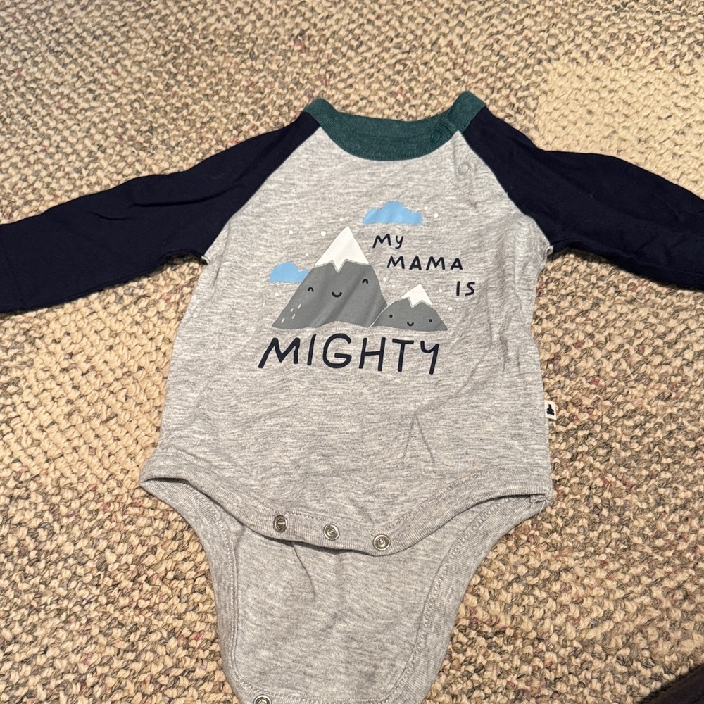Gap Gray & Navy 'My Mama is Mighty' Baby One-Piece Bodysuit